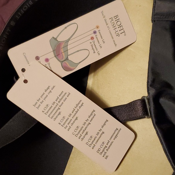 Victoria's Secret Biofit push-up bra - Picture 6 of 6